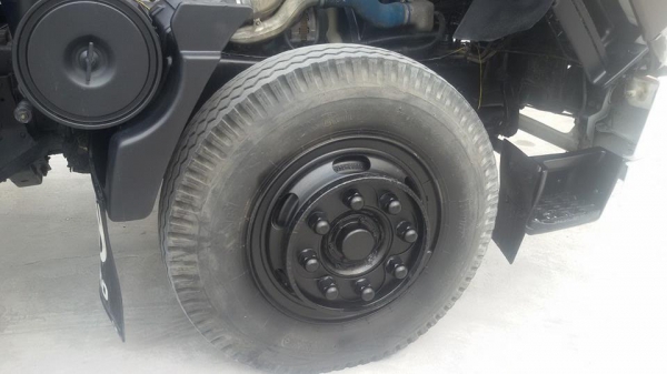 ขายรถบรรทุก 6 ล้อ พื้นเรียบ HINO FF1J 212 แรง ปี 2545  พร้อมใช้ สนใจสอบถามเพิ่มเติมได้ที่ 081-4825911 คุณพิมพ์ใจ 085-0097969 คุณ รุ่ง