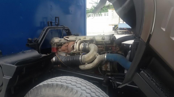 ขายรถบรรทุก 6 ล้อ พื้นเรียบ HINO FF1J 212 แรง ปี 2545  พร้อมใช้ สนใจสอบถามเพิ่มเติมได้ที่ 081-4825911 คุณพิมพ์ใจ 085-0097969 คุณ รุ่ง