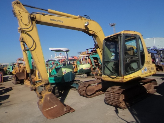 ขายรถขุด KOMATSU PC60-7 มีหลายคัน ขายรถขุด KOMATSU PC60-7 มีหลายคัน