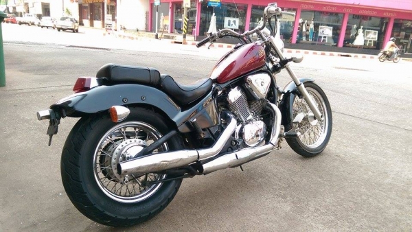 ขายคับ Honda Steed 400 เดิมๆ สีสวย ระบบไฟออกหมด มีท่อเสียงนุ่มๆ อินวอยส์ สรรพสามิตร ขาย 64500 บาท พร้อมส่งทั่วไทยคับ สนใจติดต่อ 081-0578282 ไอดีไลน์ POPBIGBIKESAKON คับ สนใจรถสวย ถูก ดี ต้อง POP BIGBIKE SAKONNAKHON คลิปคับ https://www.facebook.com/video.p