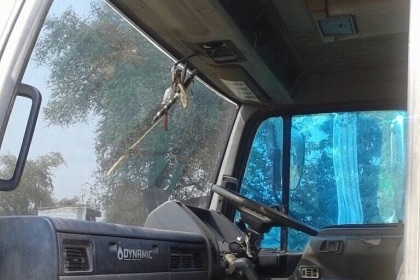 HINO FD 195 HP HO7D หกล้อดั๊มพ์ กระบะดั๊มพ์เหล็ก 6 ตันความยาว 3.60 เมตรสภาพสวยพร้อมบรรทุกได้เลยครับ เครื่องยนต์ 195 แรงเครื่องแรงดีไม่มีเยิ้ม หัวเก๋งสมอเงินภายในเก๋งคอนโซลครบพร้อม แอร์เย็น พวงมาลัยเพาเวอร์ ระบบเบรคทริ๊ปฟี้ครบครัน ช่วงล่างคัชซีไม่มีบวม ยาง HINO FD 195 HP HO7D หกล้อดั๊มพ์ กระบะดั๊มพ์เหล็ก 6 ตันความยาว 3.60 เมตรสภาพสวยพร้อมบรรทุกได้เลยครับ เครื่องยนต์ 195 แรงเครื่องแรงดีไม่มีเยิ้ม หัวเก๋งสมอเงินภายในเก๋งคอนโซลครบพร้อม แอร์เย็น พวงมาลัยเพาเวอร์ ระบบเบรคทริ๊ปฟี้ครบครัน ช่วงล่างคัชซีไม่มีบวม ยาง