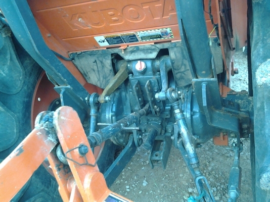 KUBOTA L4708 หาง4 ใบดัน 1330ชม ปี55 รถสวยมากไม่มีรอยเยิ้ม รับปรกันชัวร์