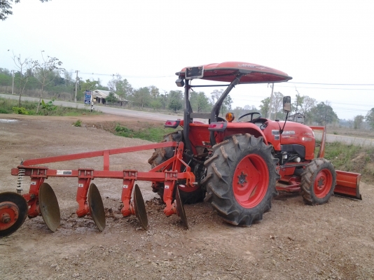 KUBOTA L4708 หาง4 ใบดัน 1330ชม ปี55 รถสวยมากไม่มีรอยเยิ้ม รับปรกันชัวร์