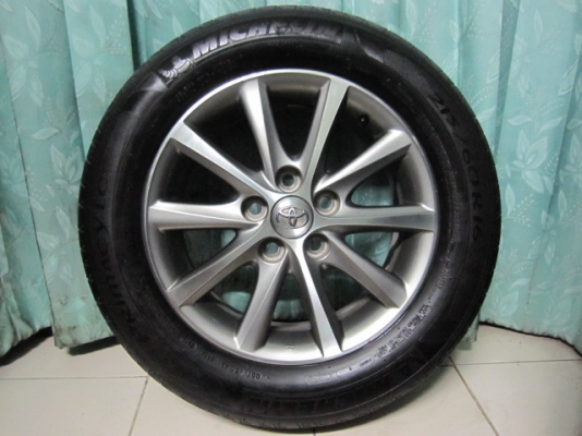ขายล้อแม็ก Toyota Camry พร้อมยางขอบ 16 ดอกยางหนาๆ สภาพสวย