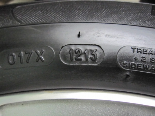 ขายล้อแม็ก Toyota Camry พร้อมยางขอบ 16 ดอกยางหนาๆ สภาพสวย