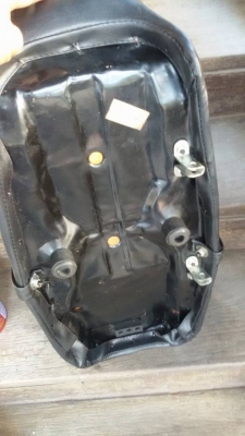 +++ขายเบาะยาว Honda CB175 ราคา1,650 บาท+++ กทม.