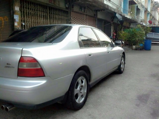 ขายครับ  แอคคอดท้ายเบน  เกียร์ออโต้   น้ำมัน  รถเดิมๆไม่เคยติดแก๊ส   ไฟฟ้า   เบาะกำมะยี่