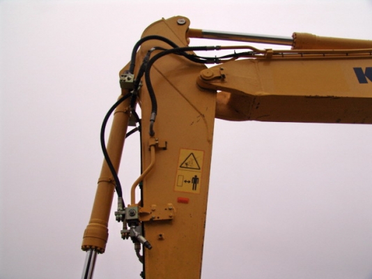 ขุดล้อยาง PW180-7K #K4**** 2006Y Tel : 098-858-5524 (Line), 092-269-9262 สามภพครับ