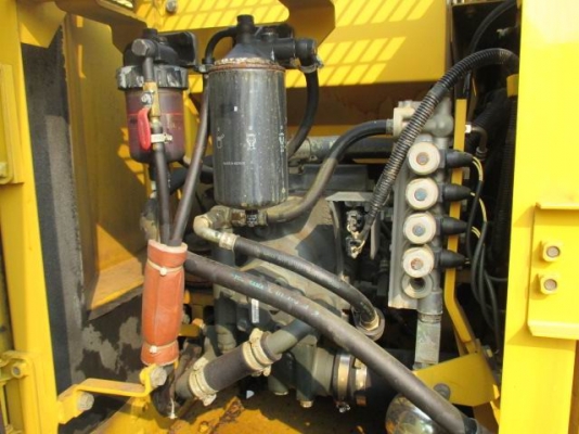 ขายรถขุด KOิMATSU PC130-6 เก่านอก ไฟฟ้าเต็ม ขายรถขุด KOิMATSU PC130-6 เก่านอก ไฟฟ้าเต็ม