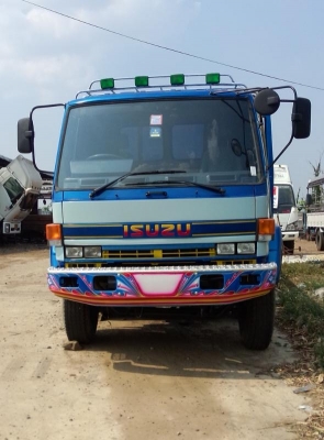 ISUZU รถท้ายลาด 12ล้อ 2เพลา ช่วงล่างใหญ่ ISUZU รถท้ายลาด 12ล้อ 2เพลา ช่วงล่างใหญ่