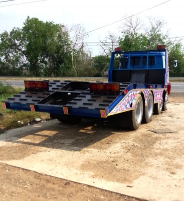 ISUZU รถท้ายลาด 12ล้อ 2เพลา ช่วงล่างใหญ่ ISUZU รถท้ายลาด 12ล้อ 2เพลา ช่วงล่างใหญ่