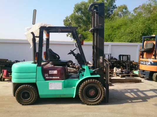 ขายรถ mitsubishi 3.5 ton ดีเซล เสา 4 เมตร