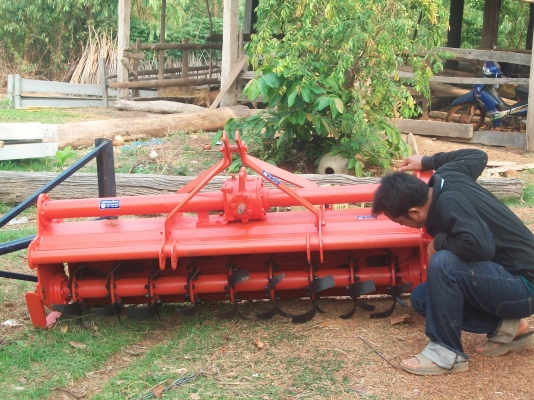 ขายโรตารี่่1.80 เมตรตราช้างใส่กับรถไถ 45 -47แรง