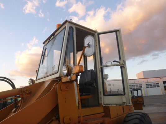 รถตักล้อยาง Komatsu 510 #11708 CAB (กรองคู่) สนใจโทร. 080-6565422 (หนิง)