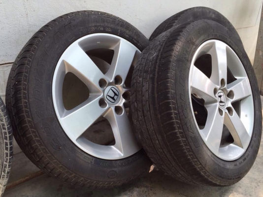 ขายล้อแม็คแท้ ฮอนด้า ซีวิค พร้อมยาง 205/55 R16 ปี 2010 ขายล้อแม็คแท้ ฮอนด้า ซีวิค พร้อมยาง 205/55 R16 ปี 2010