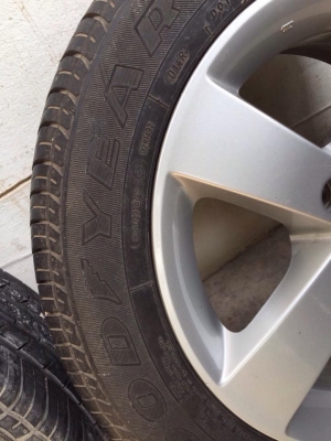 ขายล้อแม็คแท้ ฮอนด้า ซีวิค พร้อมยาง 205/55 R16 ปี 2010 ขายล้อแม็คแท้ ฮอนด้า ซีวิค พร้อมยาง 205/55 R16 ปี 2010