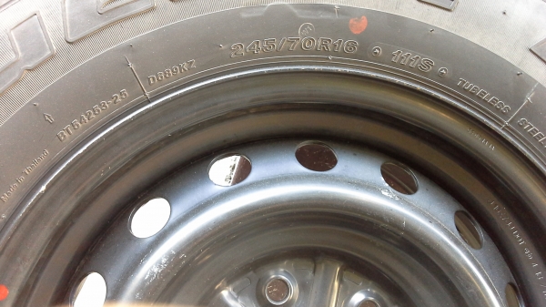 ขายล้อ+ยางอะไหล่ 245/70/16 ขายล้อ+ยางอะไหล่ 245/70/16