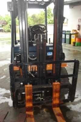 ขายรถ toyota รุ่น 7 เบนซิล + แก็ส เสาสูง 3 เมตร เข้าตู้ งาสไล์คชิฟ