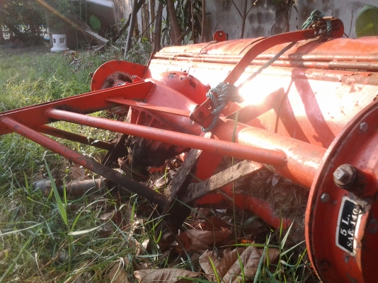 ขายตามสภาพโรตารี2.30ติดกับรถไถ60แรงคูโบต้าใช้งานปกติ  แตใบสึกหนอยยีห้อSBK