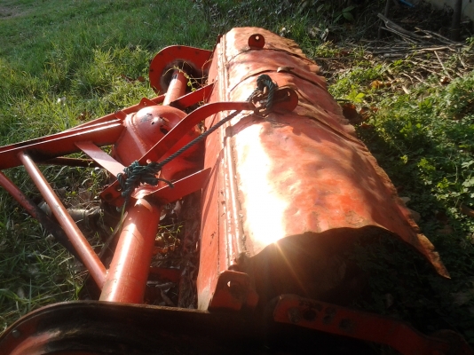 ขายตามสภาพโรตารี2.30ติดกับรถไถ60แรงคูโบต้าใช้งานปกติ  แตใบสึกหนอยยีห้อSBK