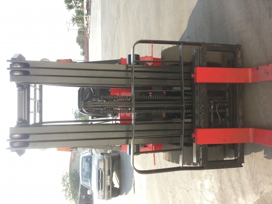 ขายถูกมาก โฟคลิฟนิสสัน 2.5ตัน ดีเชล ออโต้ ฟลูฟรี