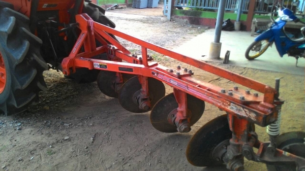 ขายรถไถ KUBOTA L3608 ดันหน้าคานบน+ผาน4