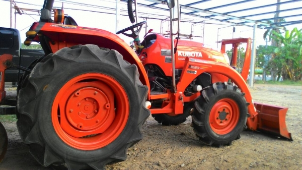 ขายรถไถ KUBOTA L3608 ดันหน้าคานบน+ผาน4