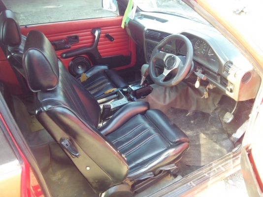 ขาย BMW E30 2ประตู วาง1G ออโต้ แก๊ส สีสวย  รถบางๆขาย 45,000