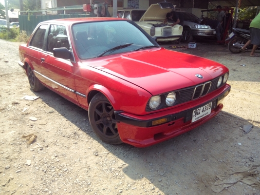 ขาย BMW E30 2ประตู วาง1G ออโต้ แก๊ส สีสวย  รถบางๆขาย 45,000