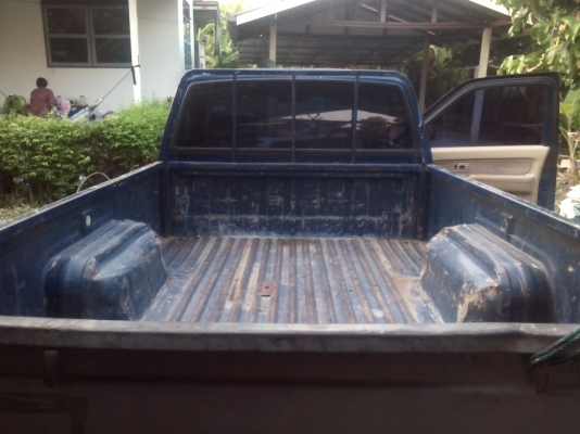 นิสสันฟอนเทีย ปี2006 2j ไม่โบเกียร์ธรรมดา LPGแจ้งลงเล่มเรียบร้อยภาษีเต็มพร้อมโอน