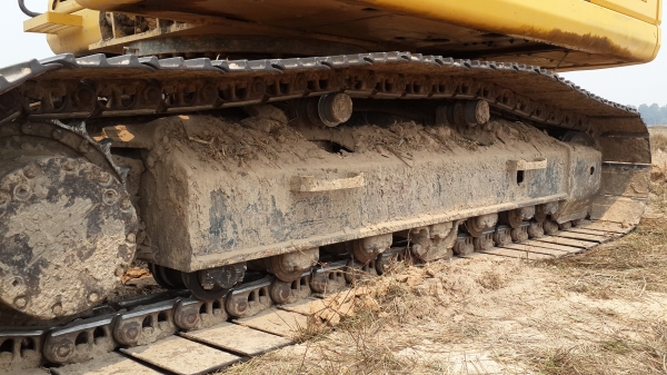 ขายด่วนKOMATSU PC200-7เอกสารพร้อมราคาเบาๆโทร0843923995