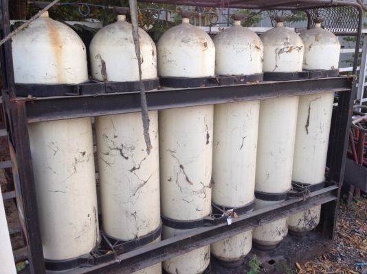 ขายถังก๊าซ NGV ถูกๆ ใบละ 1500 บาท สนใจติดต่อ 089-8914921 คุณตุ๊กตา
