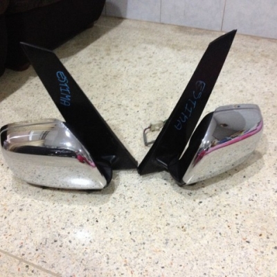 กระจกมองข้าง ESTIMA 01ถึง 05ตัวโครมเมียมของเก่าญี่ปุ่นเเท้สภาพสวย