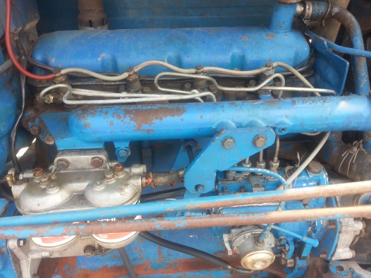 แทรกเตอร์ฟอร์ด T 6 พร้อมใบมีดดันหน้า...เล่มทะเบียนพร้อม