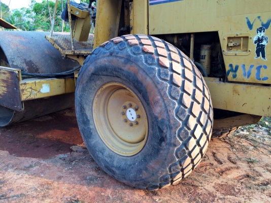 ขายดด่วน  รถบด10 ตัน2 เพลา   สภาพดี พร้อมใช้งาน เอกสารพร้อม