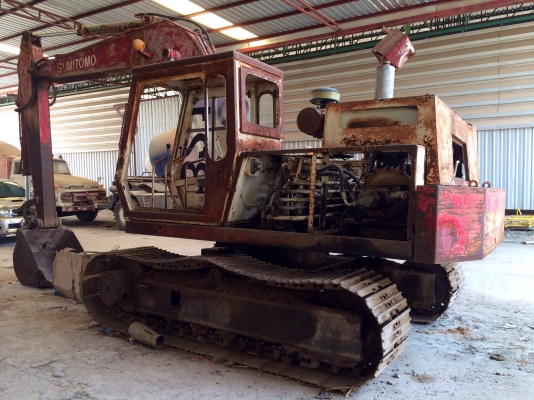 ขายด่วน  รถแบคโฮเล็ก ซูมิโตโม120 ใช้งานได้ตามปกติ