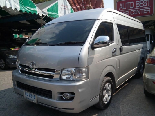 รถตู้ TOYOTA COMMUTER 2.5 ดีเชลล์ ปี 2009 เบาะหนัง ราคา 699,000 บาท โทร 0922726669 ตันหยงค่ะ