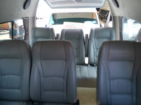 รถตู้ TOYOTA COMMUTER 2.5 ดีเชลล์ ปี 2009 เบาะหนัง ราคา 699,000 บาท โทร 0922726669 ตันหยงค่ะ