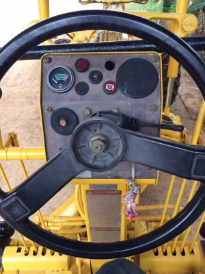 ขายรถเกรดKOMATSU-GD611-A-1รถทํางานได้6พันกว่าชั่วโมง