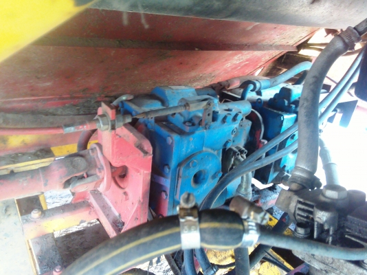 ขายรถเกี่ยวนวดข้าวเกษตรพัฒนา รุ่นไอ้หนุ่มไวไฟ