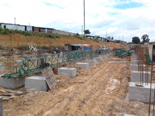 ขายทาวเวอร์เครน  4 ตัน สูง 35 เมตร แขนยาว 37 เมตร