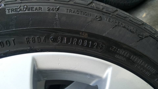 ล้อ masda2 ขอบ15 พร้อมยาง 185 55 15