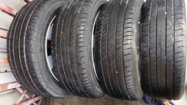 ล้อ masda2 ขอบ15 พร้อมยาง 185 55 15