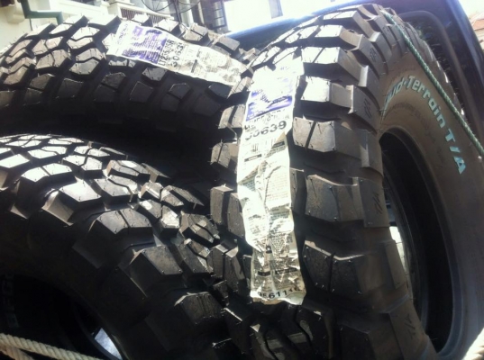 ขายยางใหม่ BF Goodrich Mud-terrain KM2 255 85 r16 ชุดสุดท้าย ขายยางใหม่ BF Goodrich Mud-terrain KM2 255 85 r16 ชุดสุดท้าย