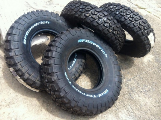 ขายยางใหม่ BF Goodrich Mud-terrain KM2 255 85 r16 ชุดสุดท้าย ขายยางใหม่ BF Goodrich Mud-terrain KM2 255 85 r16 ชุดสุดท้าย