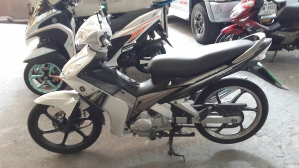 ขาย YAMAHA SPARK 135 ปี 49 สภาพดี,ล้อแม็ก,สตาร์ทมือ,ไม่มีครัช,เครื่องดี,ชุดสีใช้ได้,เล่มพร้อมโอน ขาย YAMAHA SPARK 135 ปี 49 สภาพดี,ล้อแม็ก,สตาร์ทมือ,ไม่มีครัช,เครื่องดี,ชุดสีใช้ได้,เล่มพร้อมโอน