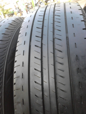 215/70R16 BRIDGESTONE DURAVIS R611  ชุด  4 เส้น  TEL.081-427-3941