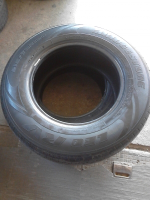 215/70R15 BRIDGESTONE LEO RV ชุด 4 เส้น TEL.081-427-3941 215/70R15 BRIDGESTONE LEO RV ชุด 4 เส้น TEL.081-427-3941