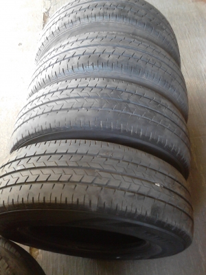 215/70R15 BRIDGESTONE LEO RV ชุด 4 เส้น TEL.081-427-3941 215/70R15 BRIDGESTONE LEO RV ชุด 4 เส้น TEL.081-427-3941
