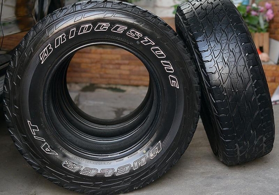 ยาง Bridgestone 697 AT 265-70-17